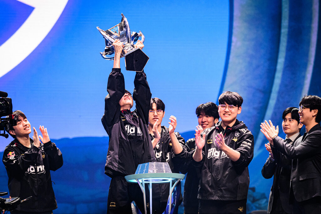 Red Bull電競隊伍T1甫拿下《英雄聯盟》世界冠軍,本週末將在德國參與Red Bull League of Its Own迎戰歐洲隊伍,Red Bull ZH Twitch全程直播。(照片:Red Bull)