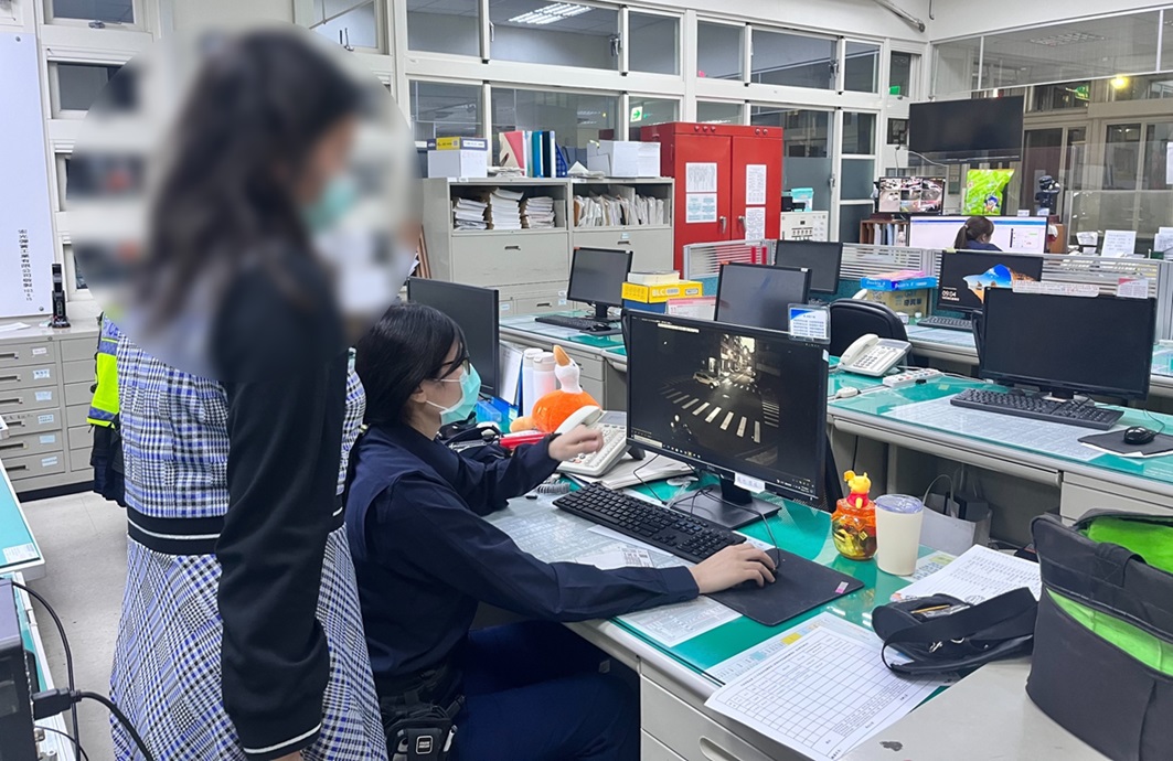 ▲圖說:員警祭出「反向推敲」策略,成功為來自台東的女子尋回行李 (圖/台中市政府提供)