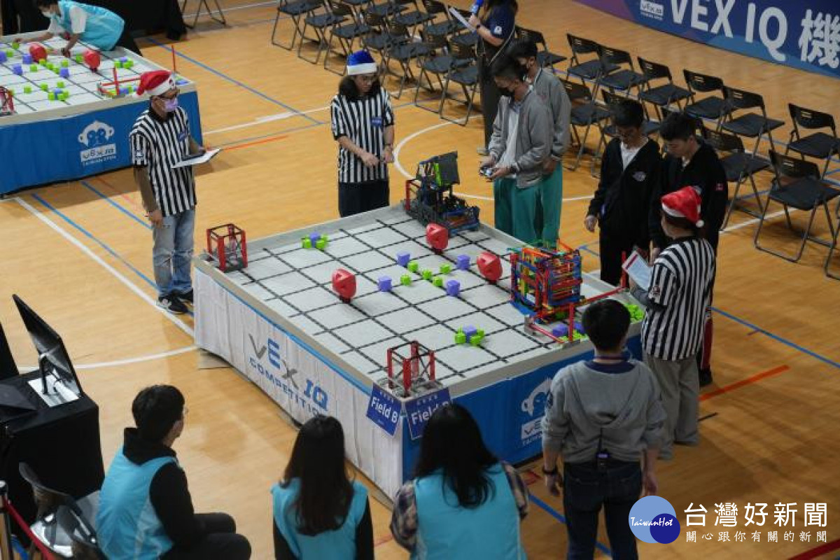 「2023-2024 VEX Taiwan Open教育型機器人系列競賽－科技城盃」在新竹縣自強國中開幕