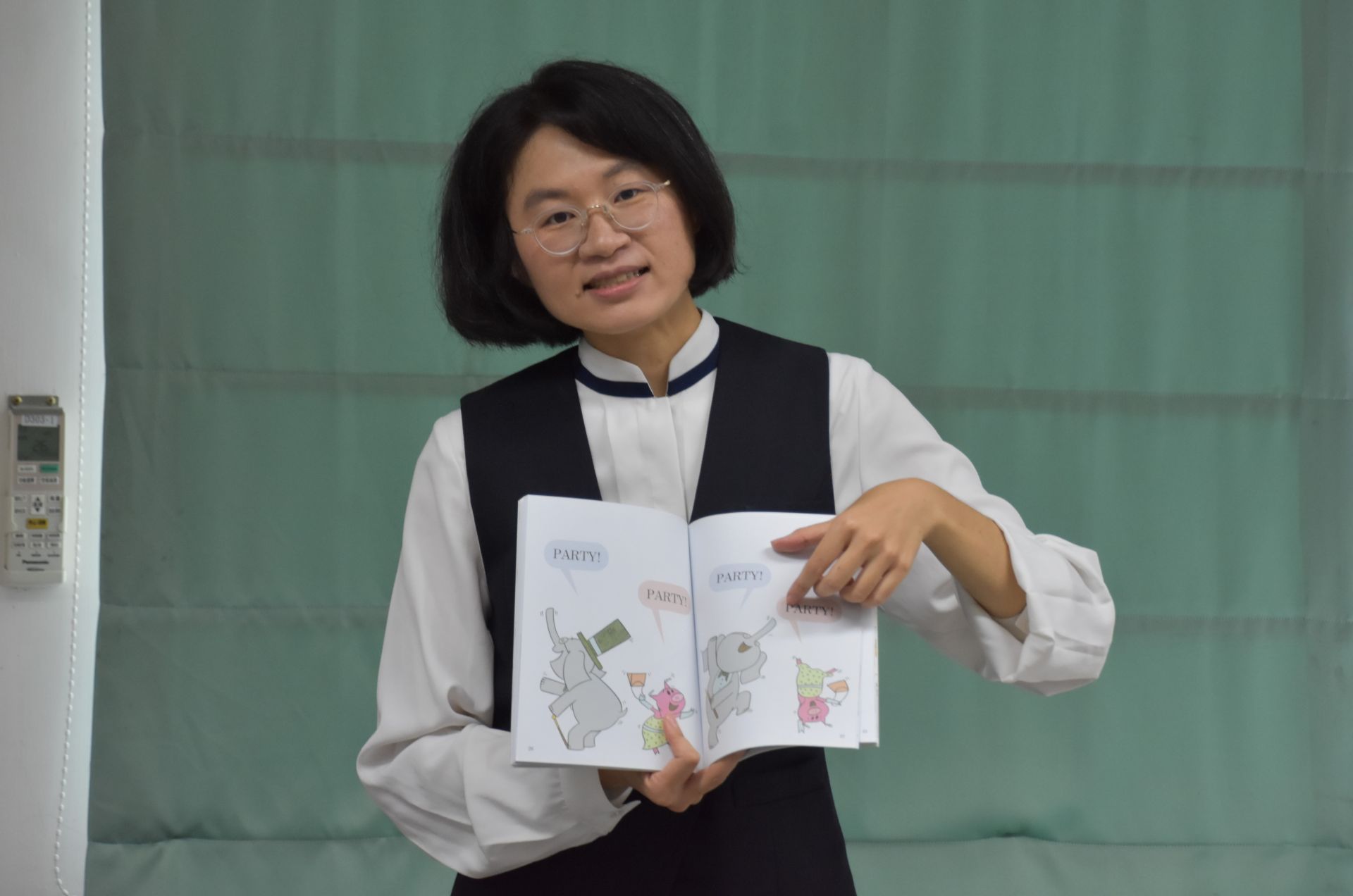 針對全然放棄英文的學生,就以「邊學邊玩」的模式,翻轉既定刻板印象。