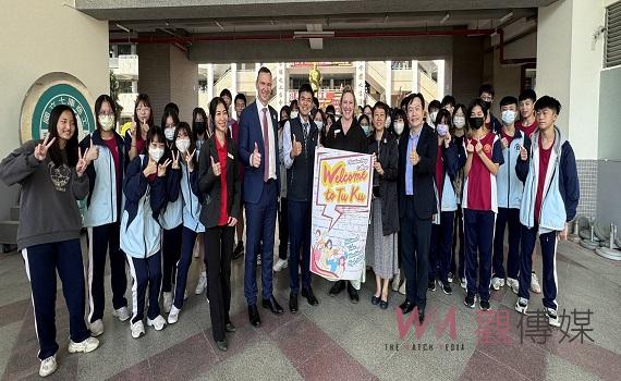 澳洲姊妹校摩頓灣高中到訪 土庫商工學生雙語熱情接待