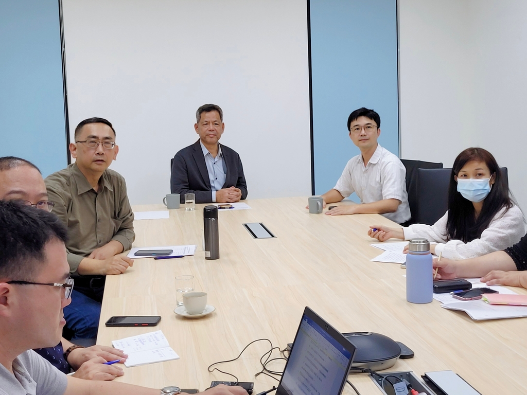 環管署與臺東縣環保局討論加速清理蘭嶼風災廢棄物去化會議（圖：環境部環管署）