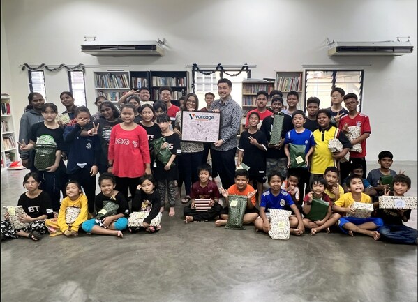 The residents of Rumah Hope Children's Home get their Christmas wishes fulfilled by the Wishing Well initiative led by Vantage Foundation The residents of Rumah Hope Children's Home get their Christmas wishes fulfilled by the Wishing Well initiative led by Vantage Foundation