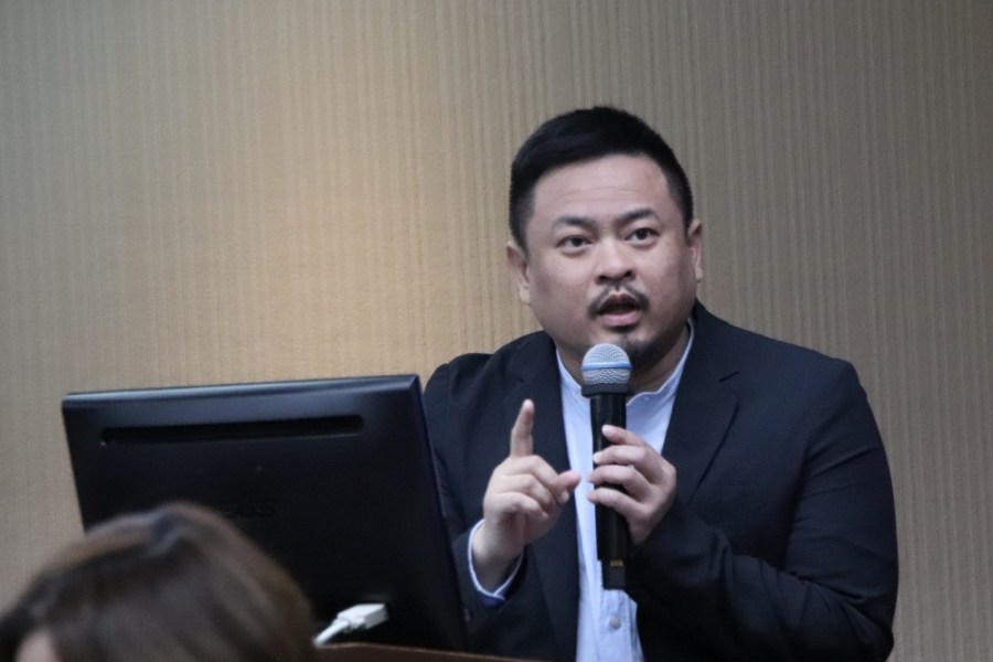洪申翰要求落實COP28綠能三倍、能效翻倍 經濟部承諾接軌國際共識 202 洪申翰要求落實COP28綠能三倍、能效翻倍 經濟部承諾接軌國際共識 201