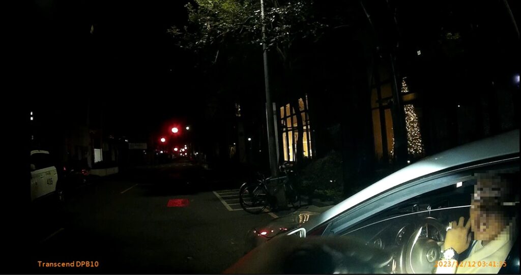 ▲圖說:蔡姓毒犯深夜在違停車內拉K菸,謊稱正在等待友人 (圖/台中市政府提供)