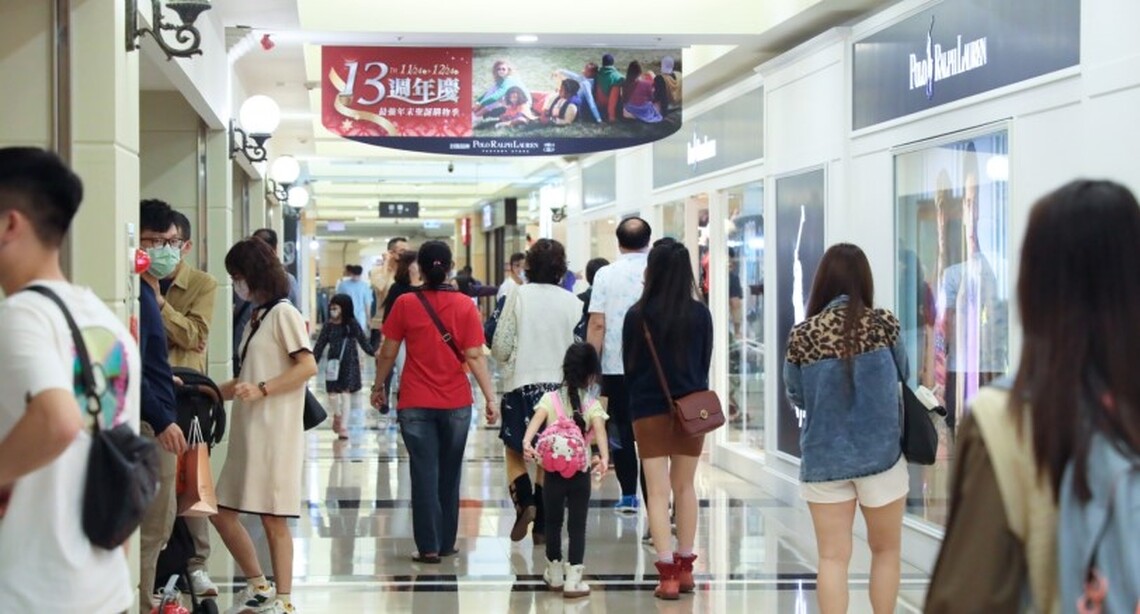 全台壓軸義大Outlet史上最狂週年慶國際精品限時1折   義大歡慶13週年生日 全民玩樂園只要450