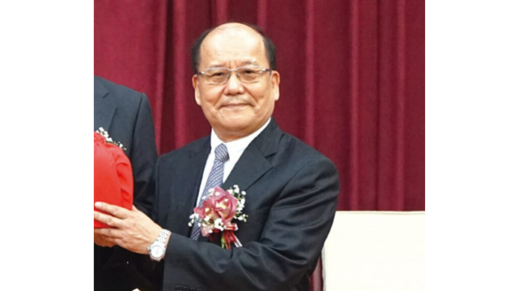 綽號「蔡董」的士林地院前審判長蔡明宏,近期爆出利用接送之便,趁機對女法官上下其手