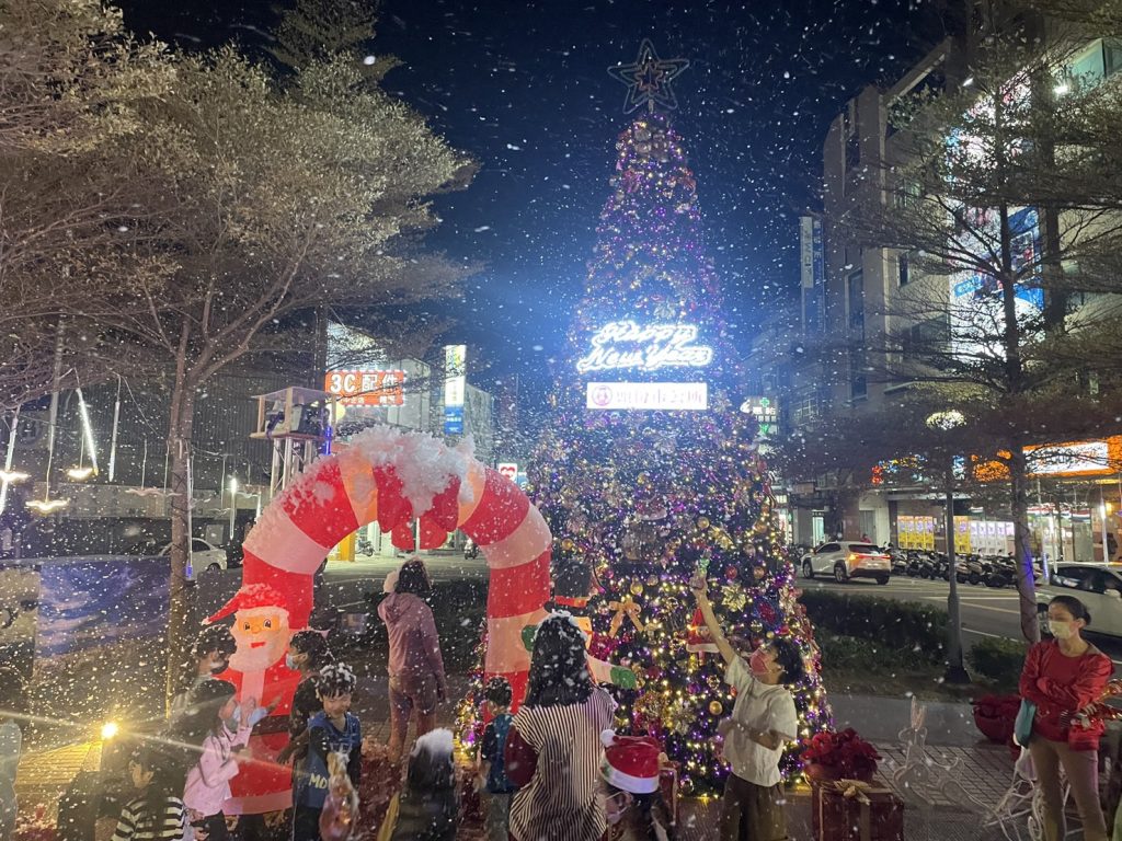 頭份市長羅雪珠誠摯邀請鄉親來參與「好客頭份叮叮噹」系列活動,一起來送舊迎新