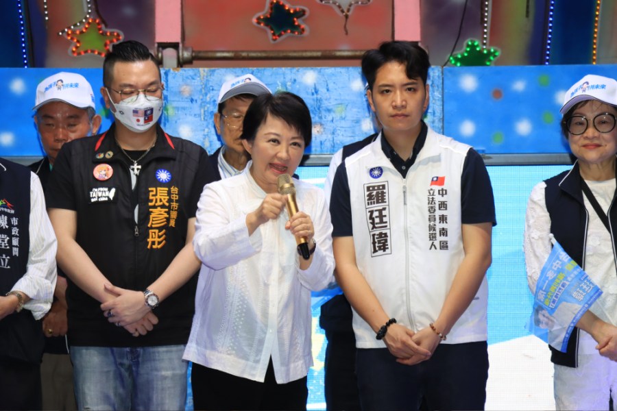 藍營最強母雞廟口開講近1小時 盧秀燕砲火轟地方中央 220 藍營最強母雞廟口開講近1小時 盧秀燕砲火轟地方中央 219