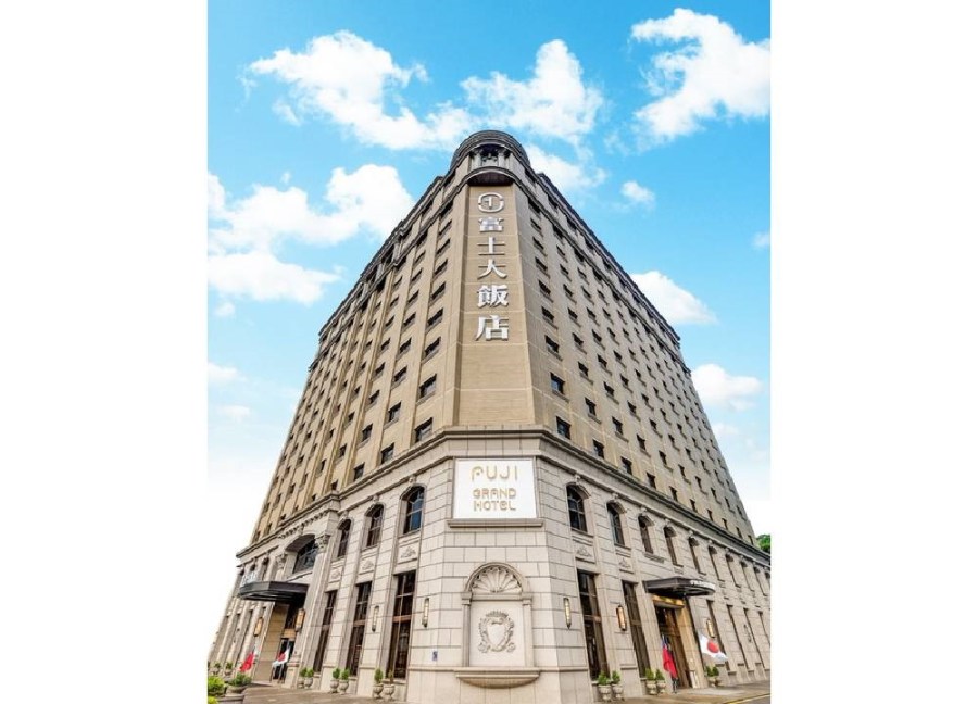 富士認證友善穆斯林 魅尚萱韓女團限量同款髮 大成推新春年菜 美福帝王海味買一送二 菲律賓衝狂歡月 200 cnews204231215a16