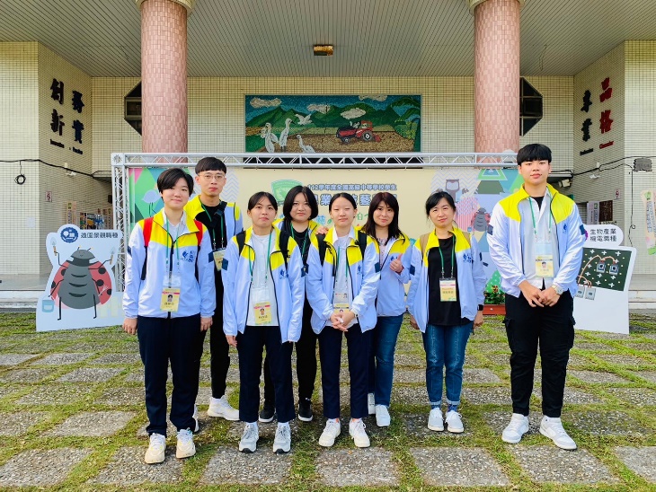 112學年度農業類科技藝競賽得獎合影。(圖/淡水商工提供)