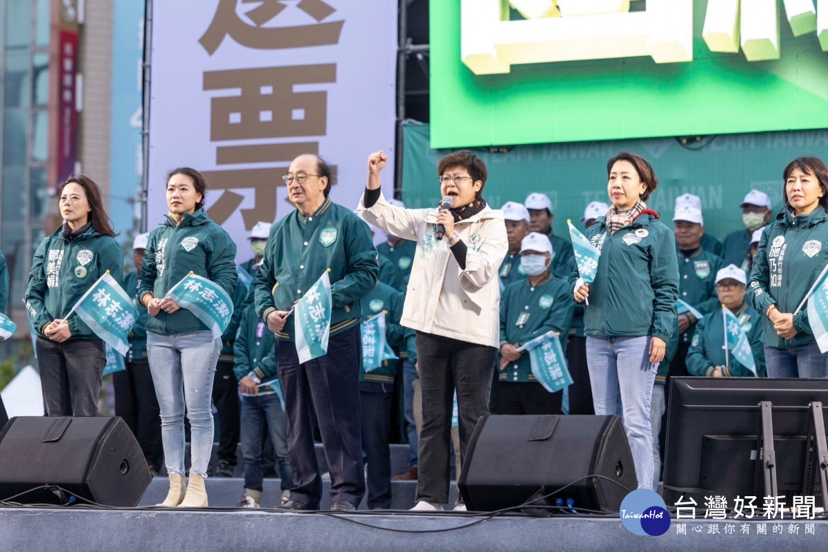 林志潔說,這次選舉,是民主與獨裁的選擇,不能讓台灣變成香港。