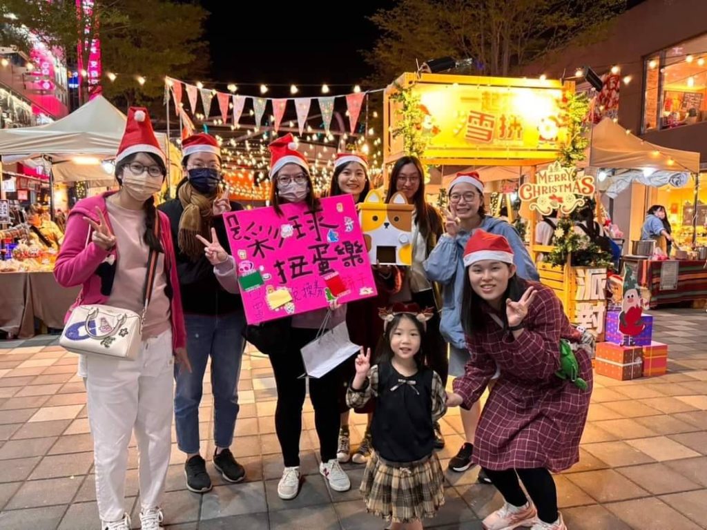新北歡樂耶誕城最具宗教特色的平安夜將於12月24日在市民廣場熱鬧展開。(圖/新北市政府提供)
