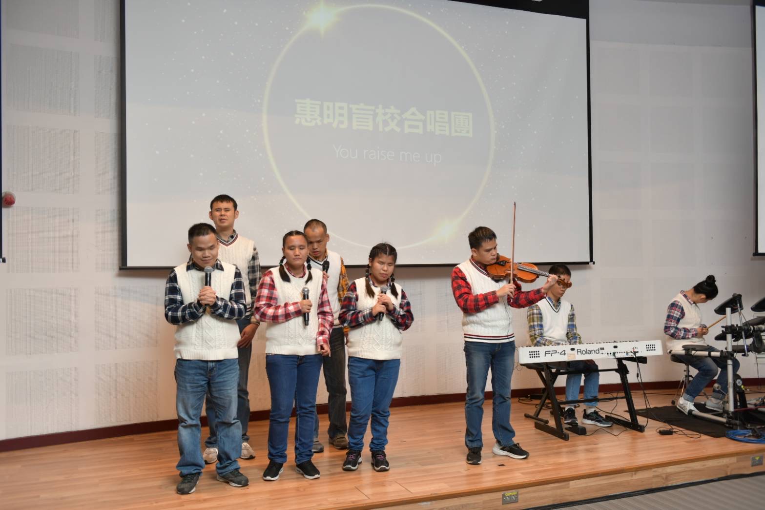 惠明盲校合唱團參與演出。(記者徐煜勝翻攝)