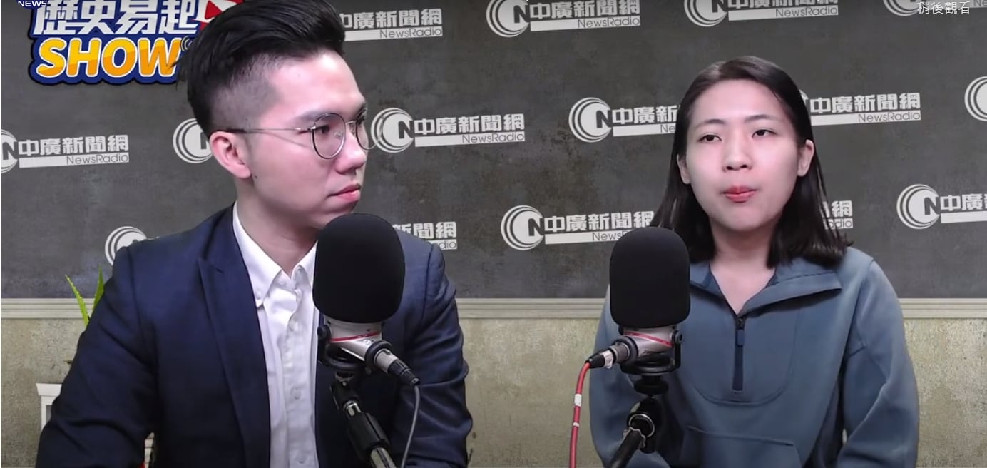  李易修（左）是以外號「歷史哥」的挺韓直播主身份起家。翻攝畫面