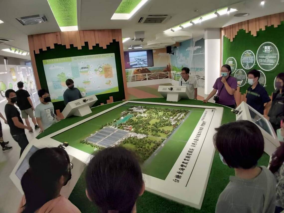 台糖公司屏東區處,協助復興國小師生走讀台糖文物館 參觀環境保護實作
