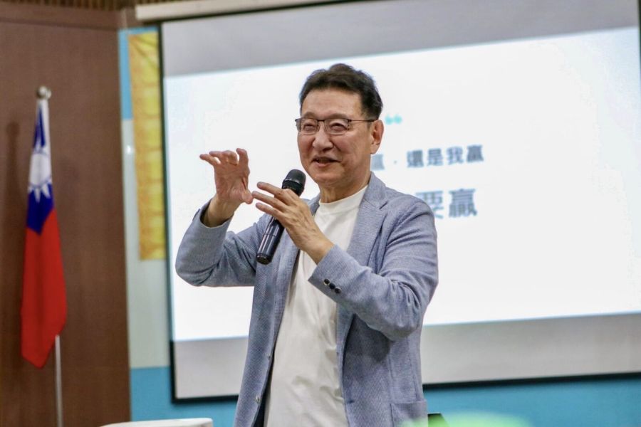 【胡文琦專欄】請三黨頭人們說清楚、講明白 233