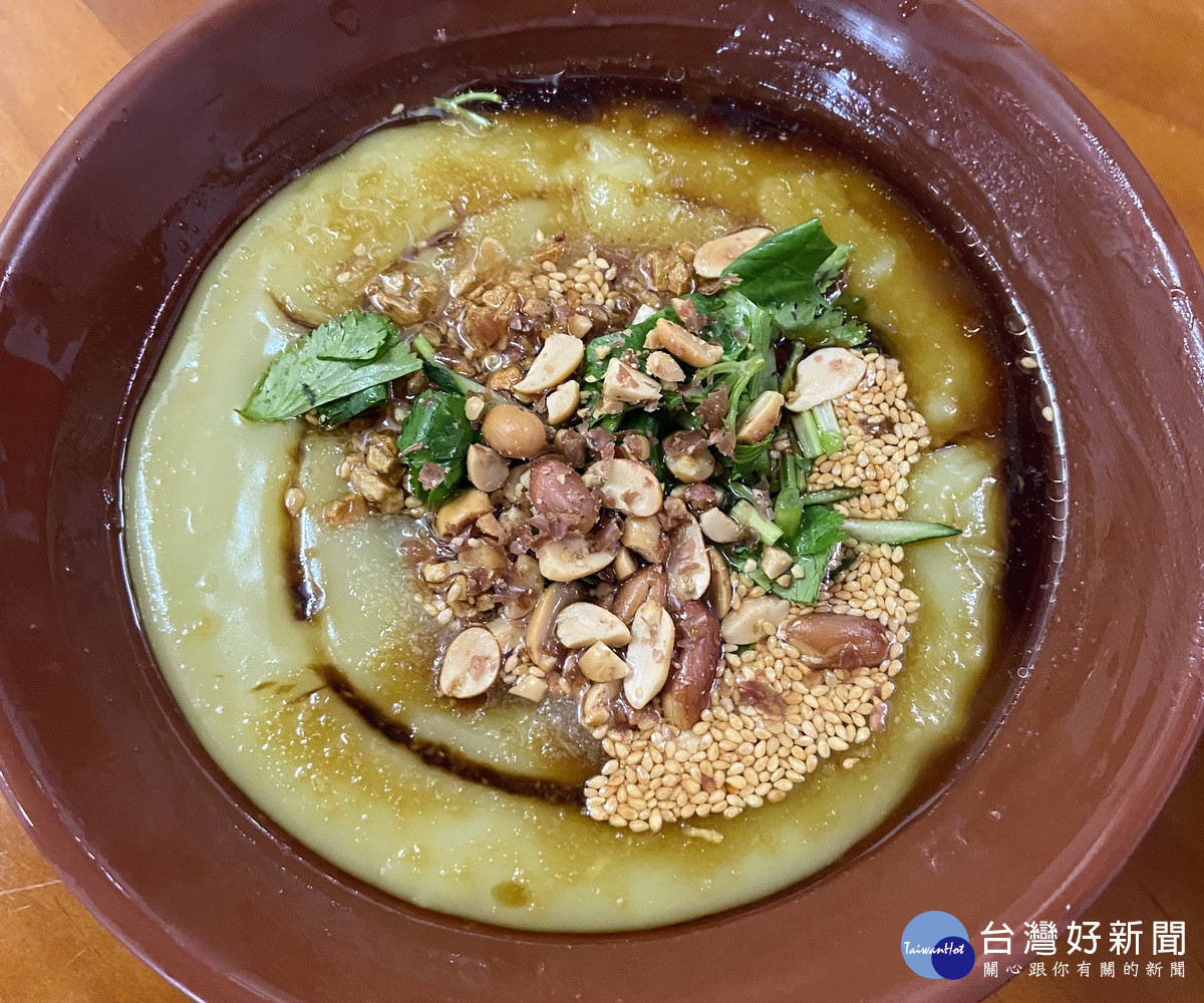 「桃園100碗」評選入榜店家:2碗-國旗屋-稀豆粉。