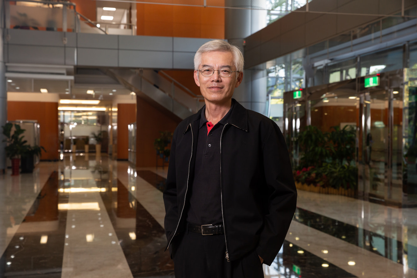 網通晶片大廠瑞昱積極應對ESG挑戰,由資訊技術處處長詹德全領軍推動節能散熱解決方案,以實際行動展現公司對永續發展的承諾。