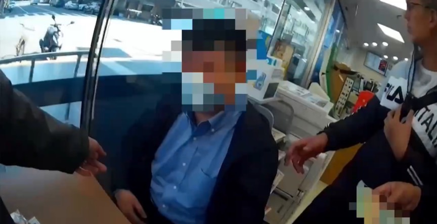 投資獲利翻倍?警誘面交逮車手。(翻攝照片)