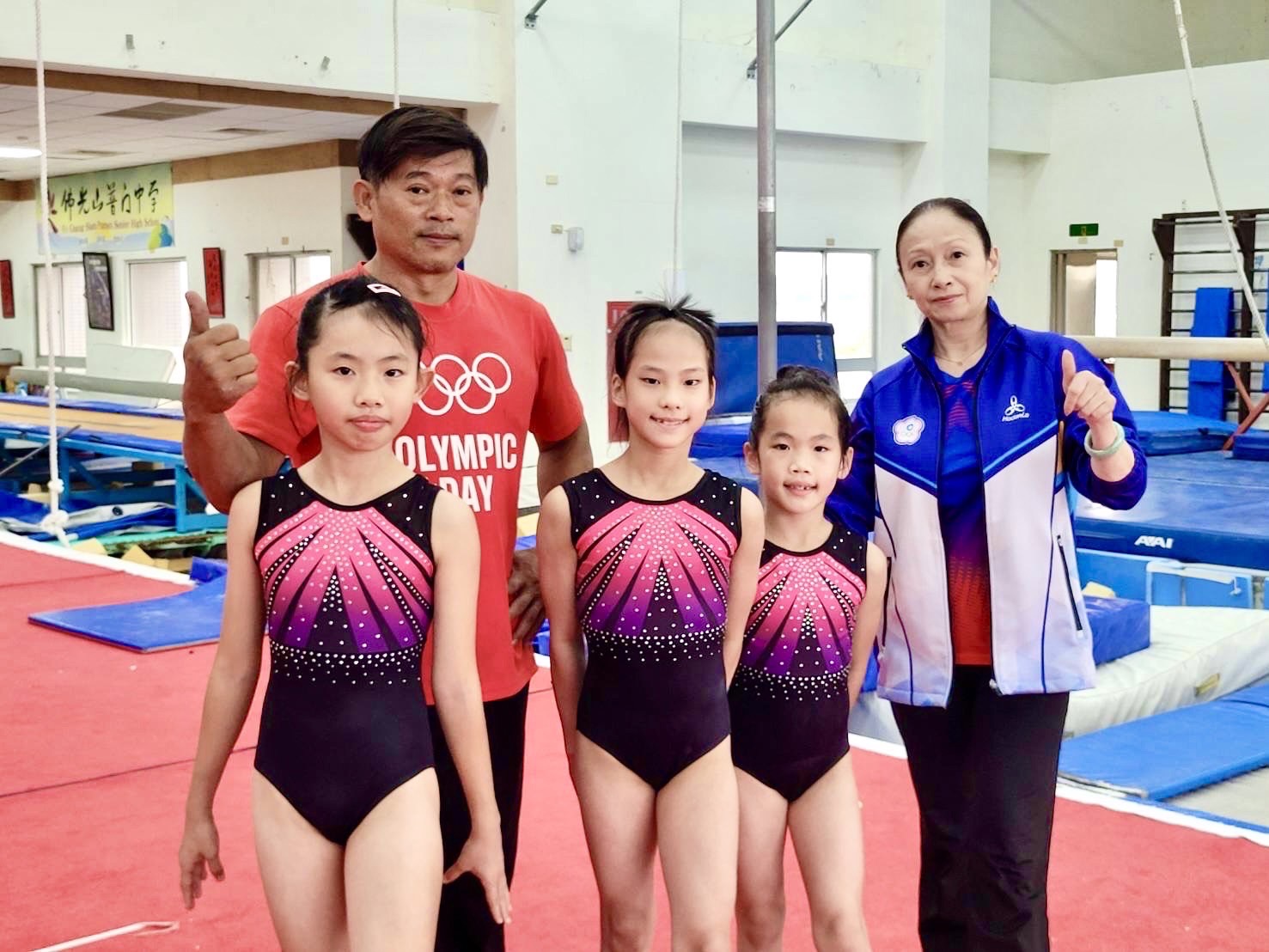 大樹區興田國小女子體操隊。(校方提供)