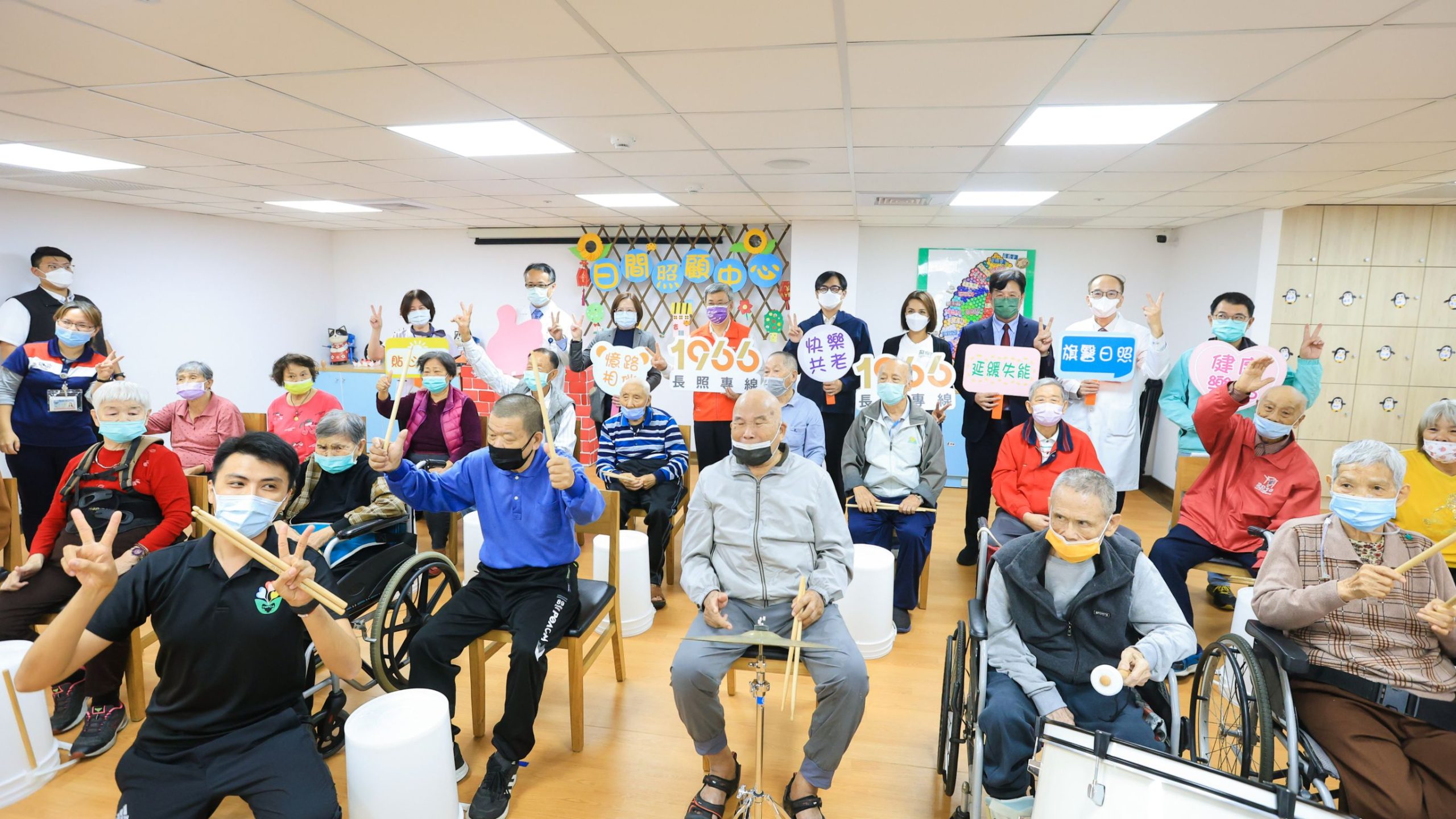 陳建仁視察旗山醫院長照大樓。(高市府提供)