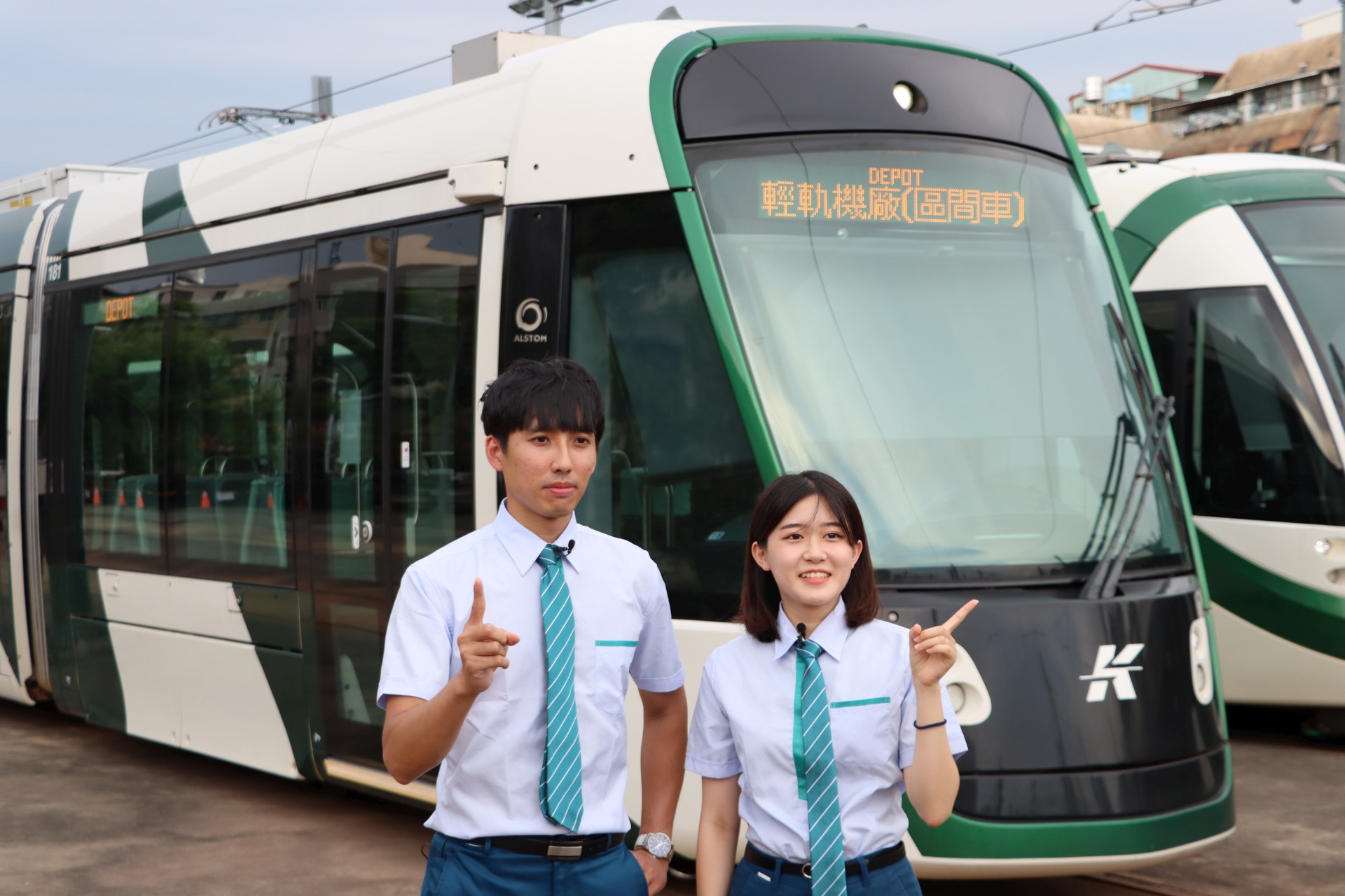 高雄輕軌司機員傳授專用號誌攻略。(高市府提供)