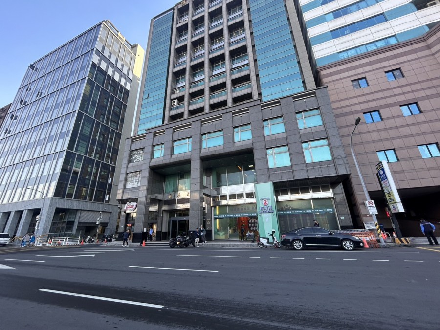 民眾黨申請「北平東」路權遭北市駁回 白營:翟本喬主意會影響柯陣營 242 民眾黨申請「北平東」路權遭北市駁回 白營:翟本喬主意會影響柯陣營 241