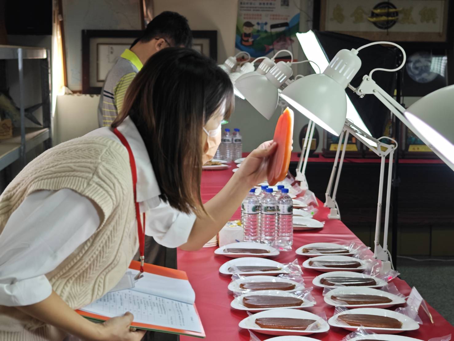 「烏金」煉金術各顯神通 第15屆臺南優質烏魚子評選成績揭曉