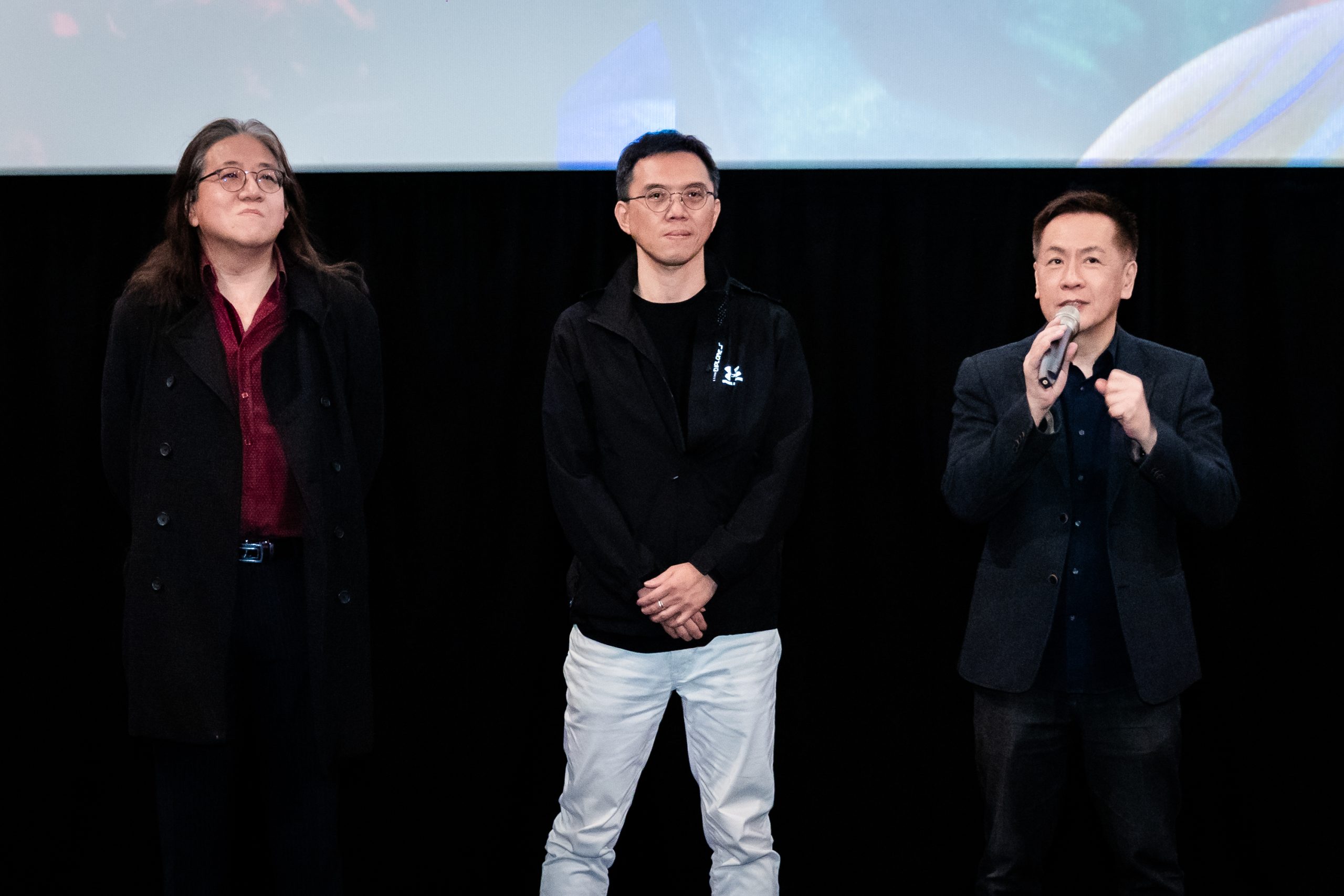 《妖怪森林》台中首映導演王世偉(右起)、監製黃俊傑及聲音統籌胡育彰,現場與觀眾分享創作歷程及心得。(新聞局提供)