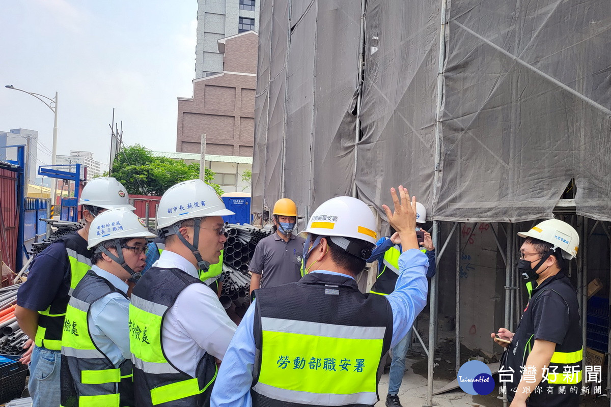 桃園市副市長蘇俊賓指出,桃園勞檢人力不足,薪資結構低於業界。