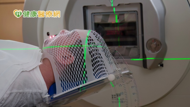 積極治療憂鬱症仍無好轉 1治療取代藥物見效