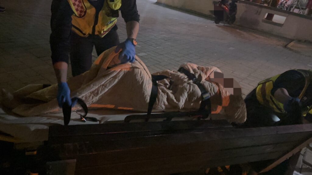 ▲圖說:公益所員警緊急通報救護人員,成功挽回林姓遊民一命 (圖/台中市政府提供)