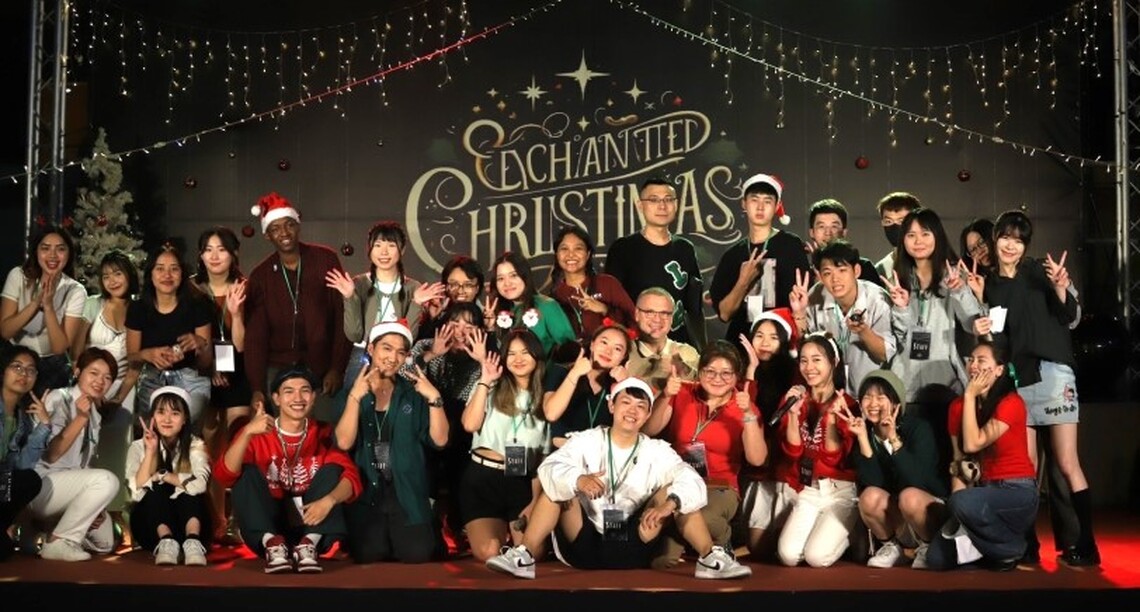 小型聯合國校園迎接聖誕   義守大學國際傳娛系 異國風情歡度佳節