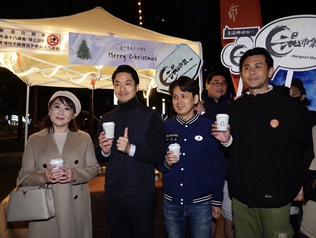 台北市長蔣萬安出席「漫遊宇宙混東區」點燈儀式。(南市府提供)