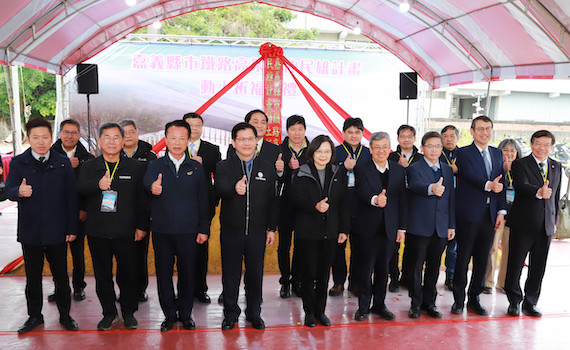 蔡英文到民雄為鐵路高架動土 要讓農工大縣的願景起飛
