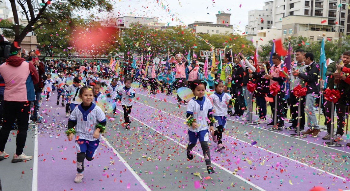 頭份市后庄國小56周年校慶 新建操場跑道同時啟用