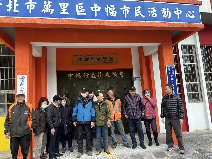 【賴桑競選】萬里中幅住戶不堪藍白其擾 舉牌陳情「擾亂安寧還我清淨」 255