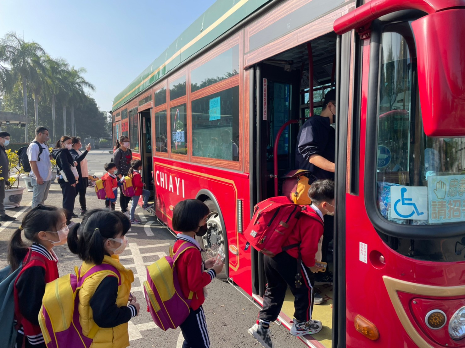 嘉義市憑電子票證免費搭公車 延長至明年6月30日