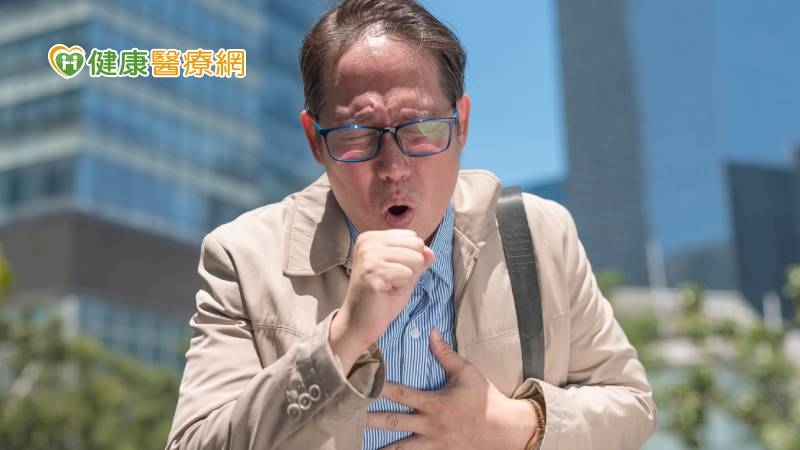 肺都快咳出來!黴漿菌難纏 醫傳授如何擺脫「行走的肺炎」
