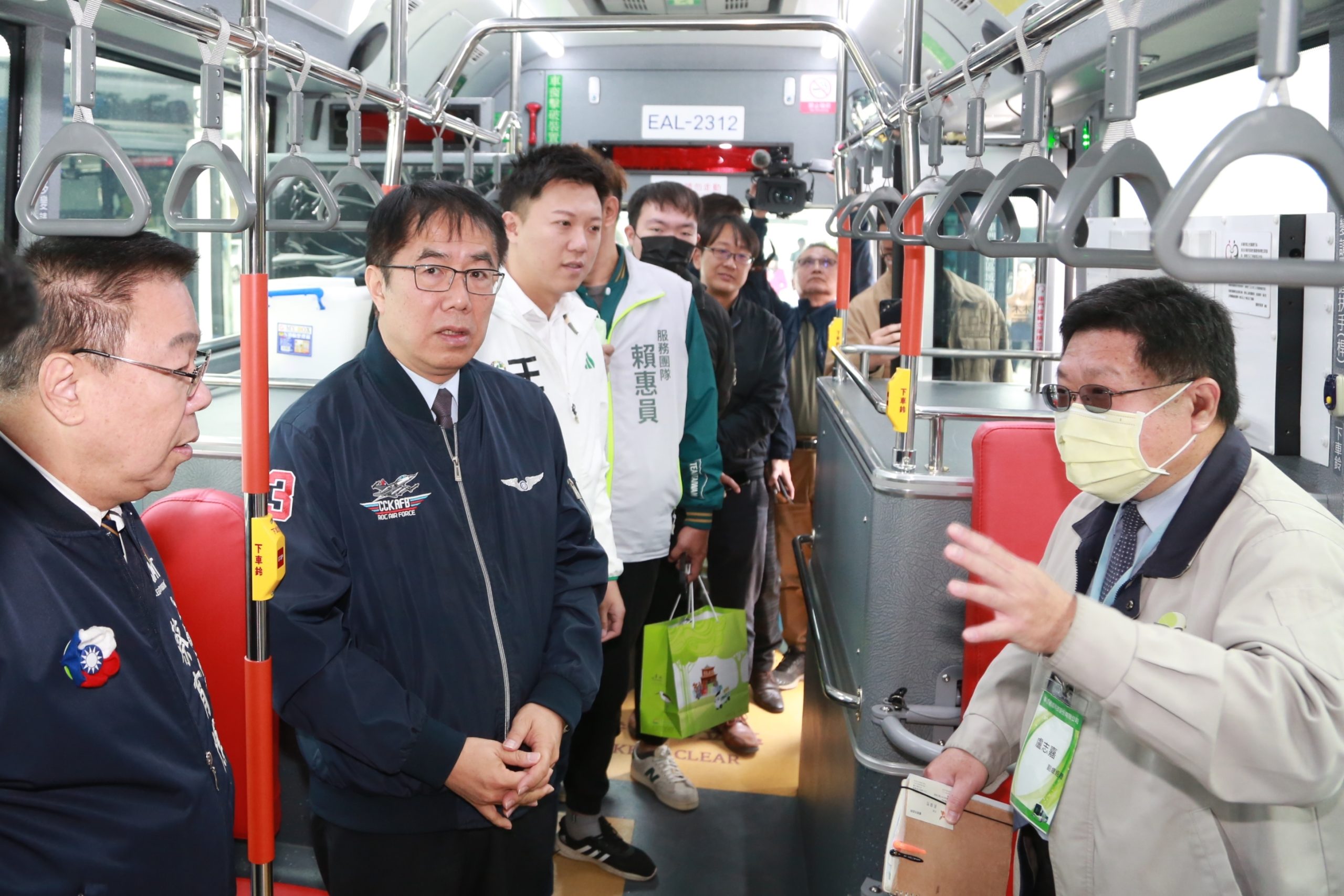 「大台南電動公車112年度成果記者會」。(南市府提供)