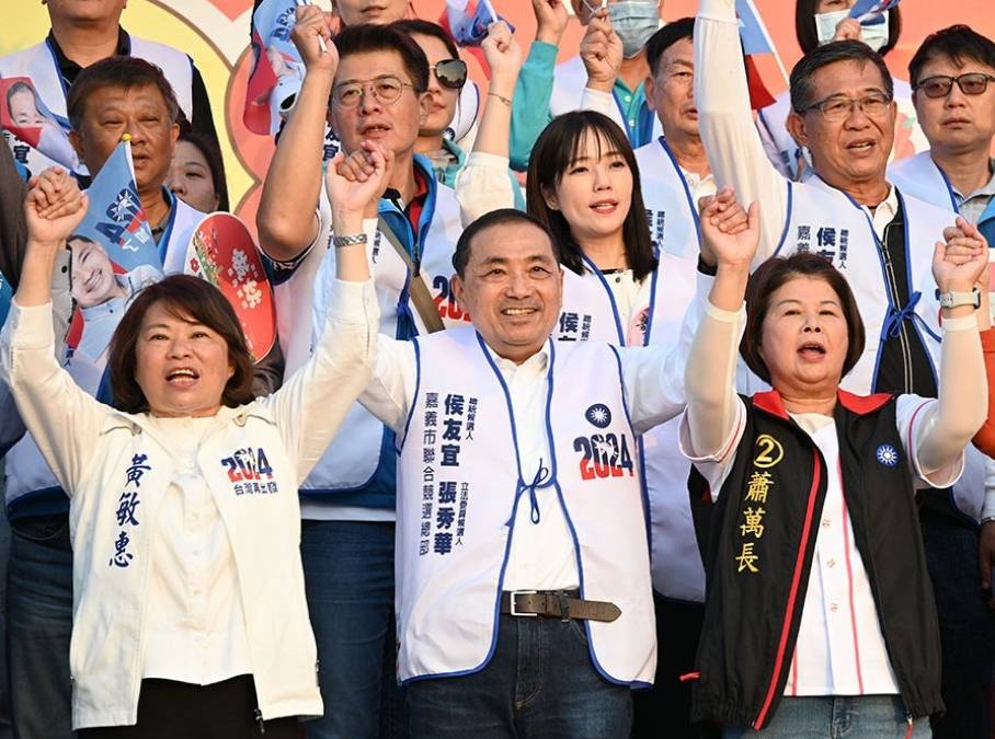 「嘉義人挺嘎己人」黃敏惠張秀華發出動員令全力拉抬嘉義總統侯友宜聲勢。(張秀華競總提供)