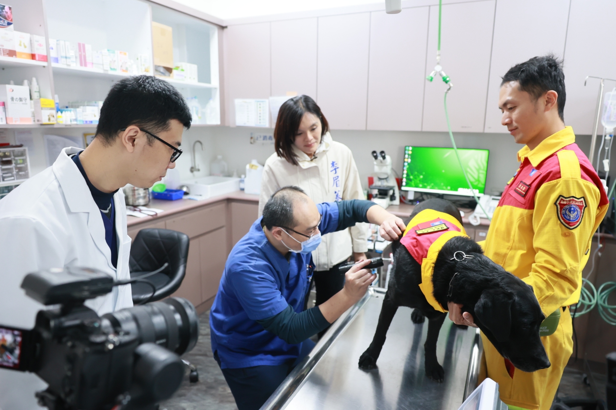 友善動物 李眉蓁贈搜救犬特別健康檢查