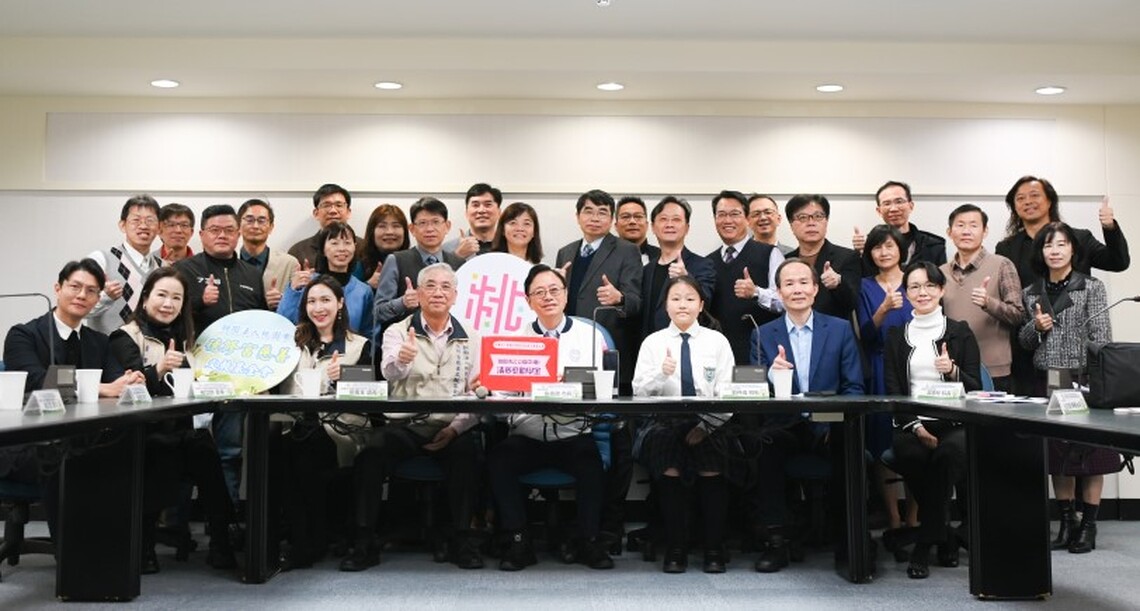 德修宮慈善文教基金會頒發逾162萬清寒獎助學金 張善政:感謝寒冬送暖、助學子奮發向學