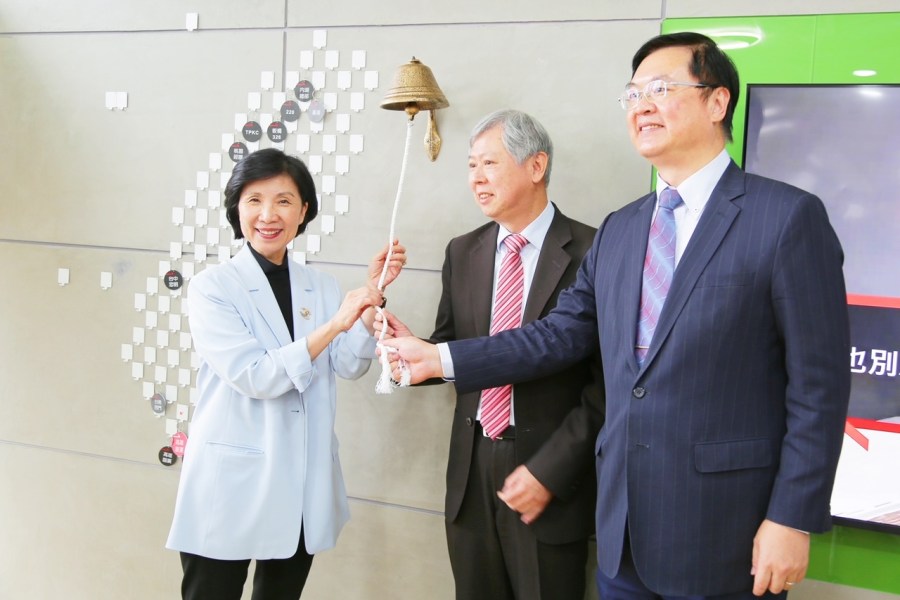 遠傳加碼「新南向」進駐高雄旅運中心 全新敏捷智能辦公室強化南台灣產業服務 234 遠傳加碼「新南向」進駐高雄旅運中心 全新敏捷智能辦公室強化南台灣產業服務 233