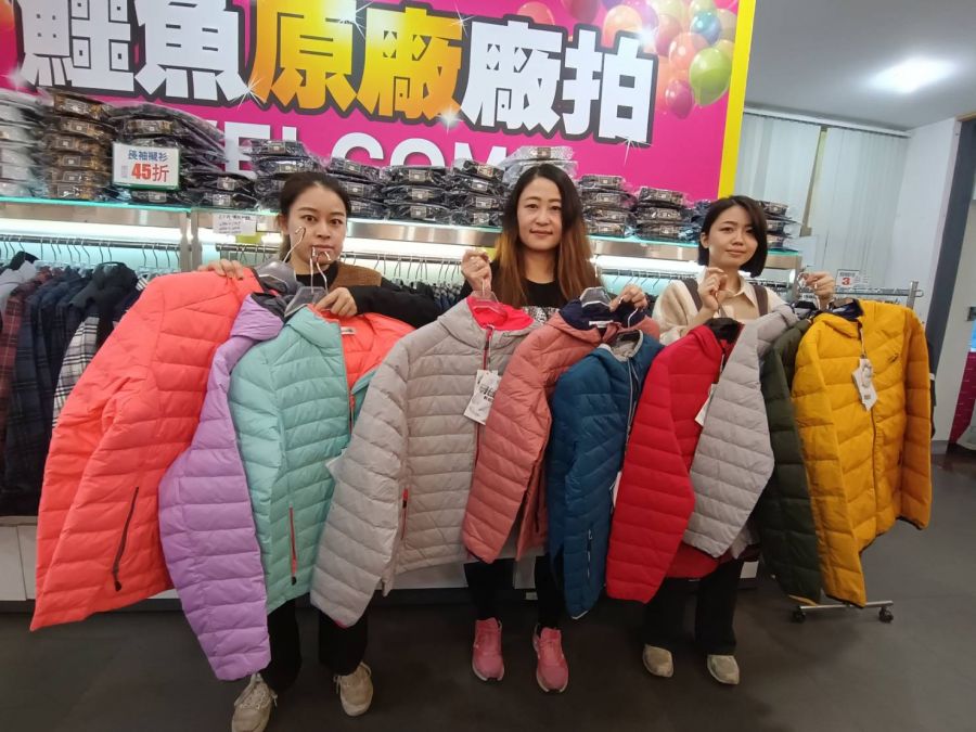 品牌大廠廠拍推1折優惠搶市 馬卡龍、亮色系衣物最受歡迎