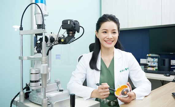 「自然」的親子時「光」 眼科醫師媽媽:給孩子的護眼檯燈,當然要最接近自然光