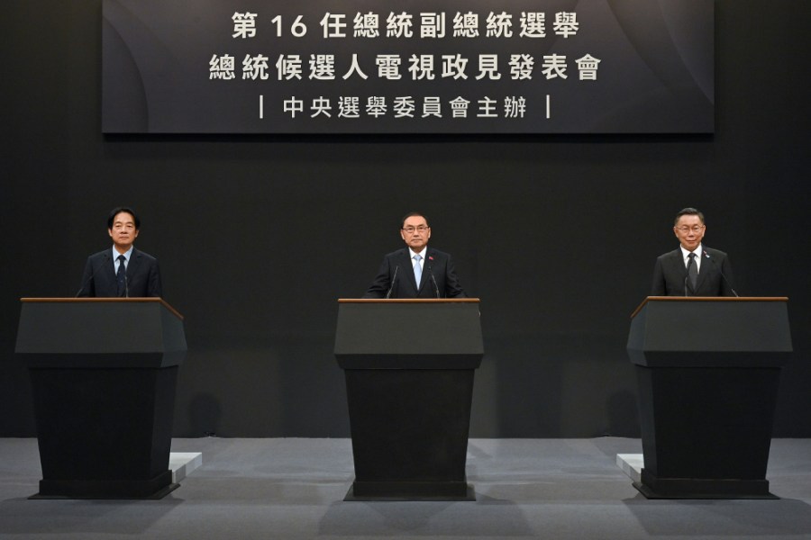 【有影】政見發表/台灣錢曾淹腳目 侯友宜射三支箭喊「台灣經濟再起飛」 216 公辦第三場總統政見發表會