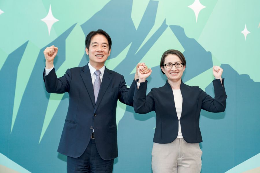 政見發表逐字/賴清德第三輪:重視台灣經濟、科技 214 政見發表逐字/賴清德第三輪:重視台灣經濟、科技 213
