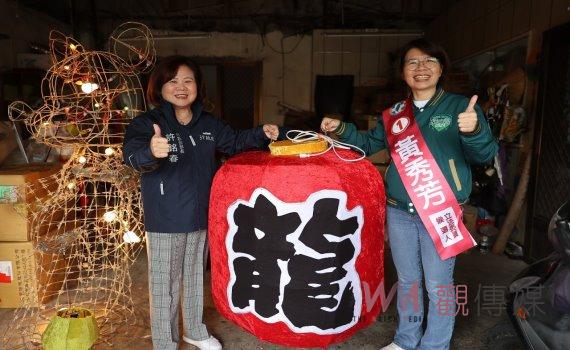 雨中徒步掃街,黃秀芳攜手許銘春關心彰化基層勞工